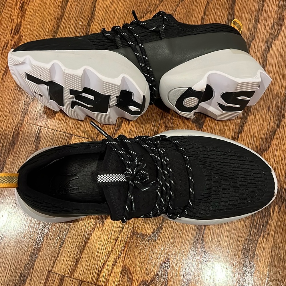 Black Sorel Kinetic Impact Sneakers. Size 7.5. Only worn twice.